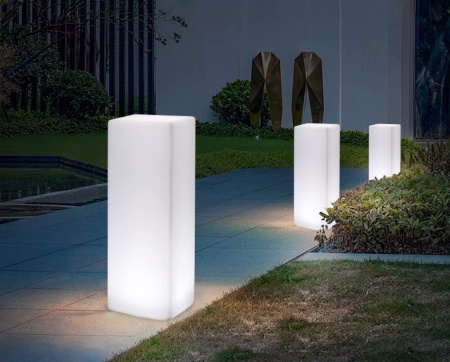 Светильник Колонна 30х50 питание от сети 220В, RGB Светильник Колонна 30х50 питание от сети 220В, RGB