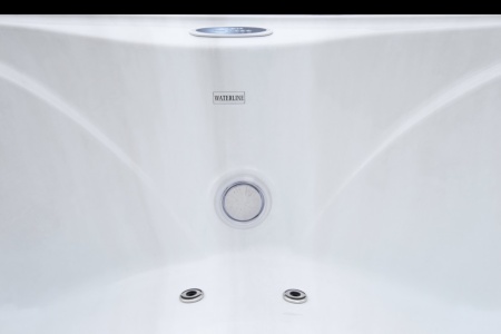 Гидромассажный СПА бассейн Sunrans SR808C Гидромассажный СПА бассейн Sunrans SR808C