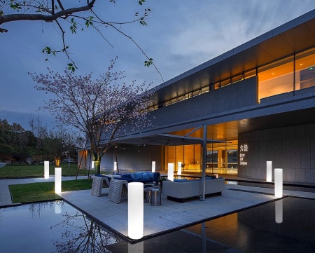 Светильник Цилиндр 25х100 питание от 220, RGB Светильник Цилиндр 25х100 питание от 220, RGB